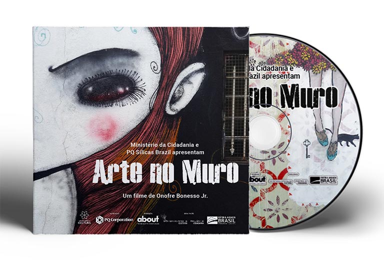 Envelope e rótulo de DVD para o documentário Arte no Muro, de Onofre Bonesso Jr - About Produções.