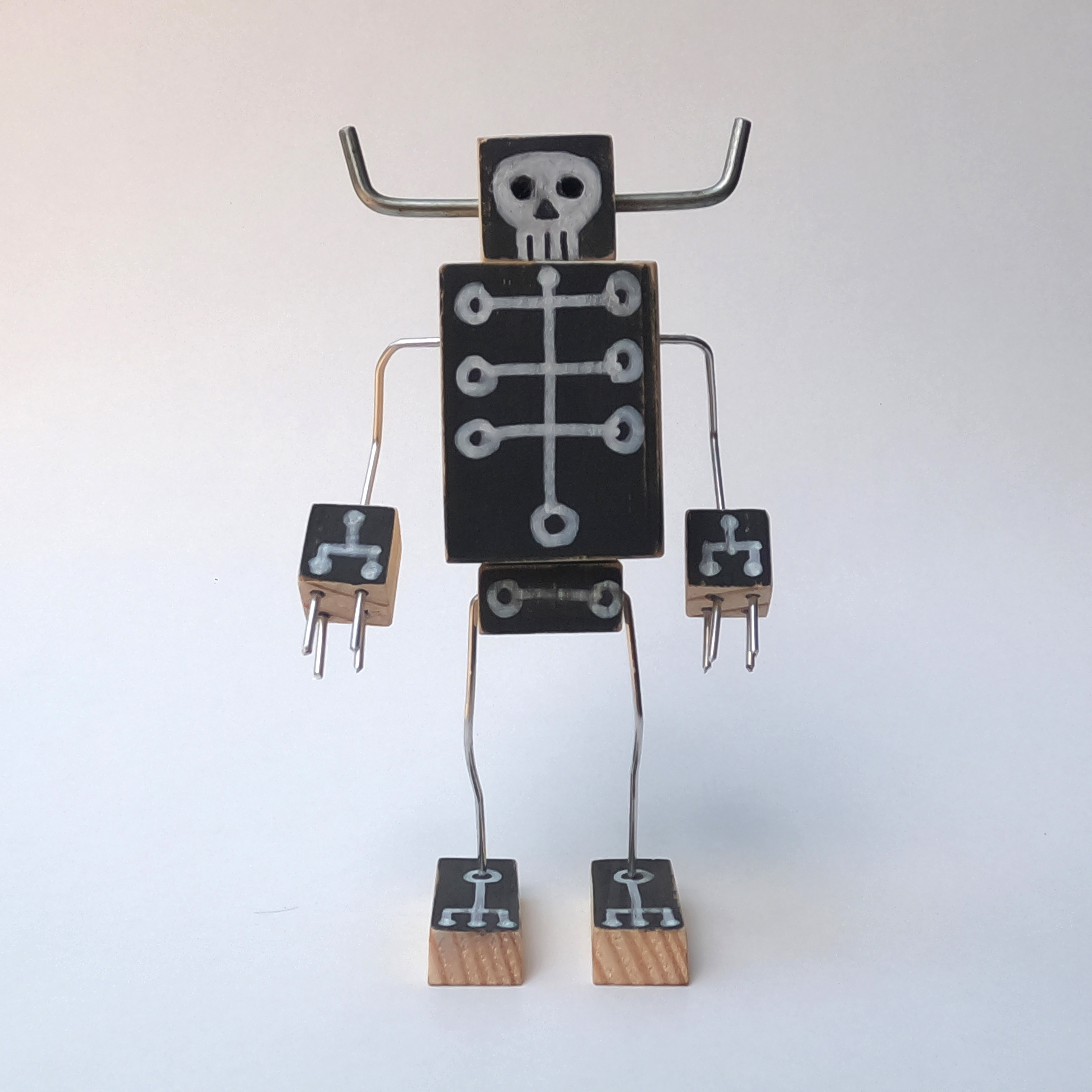 boneco de madeira