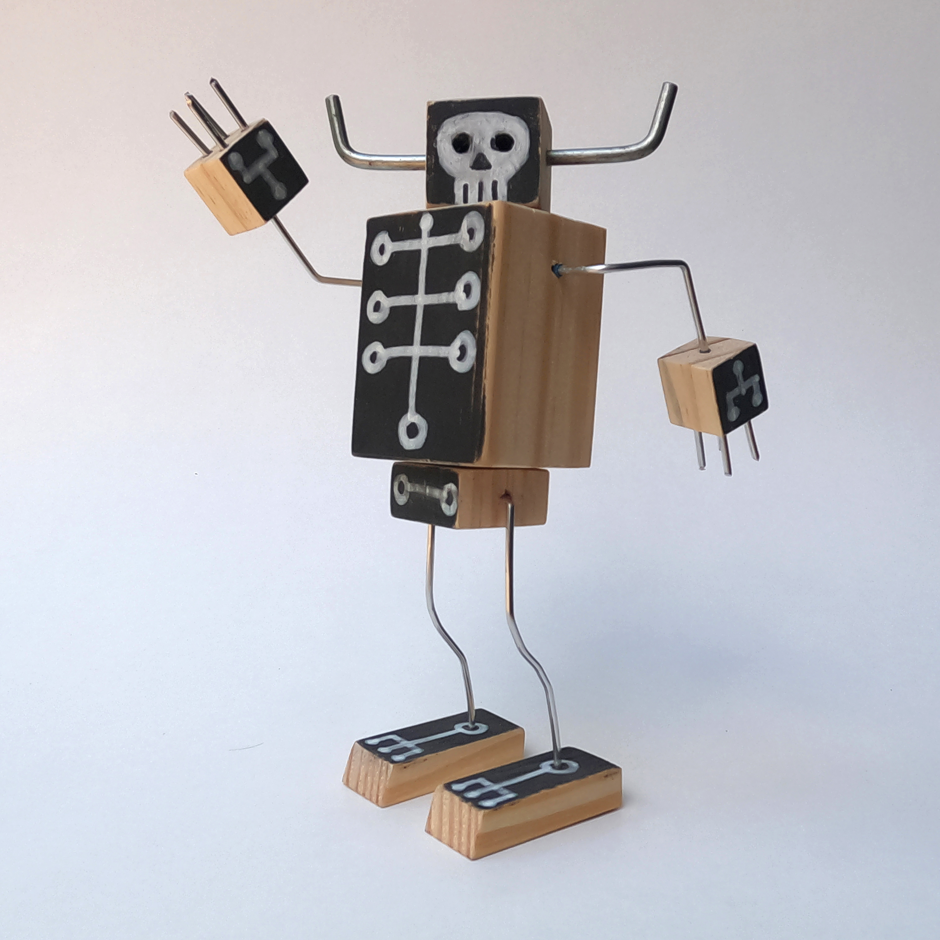boneco de madeira