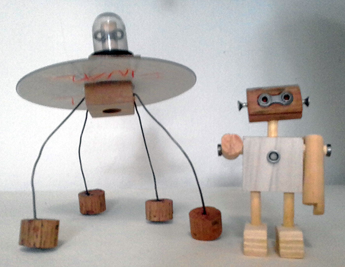 boneco de madeira